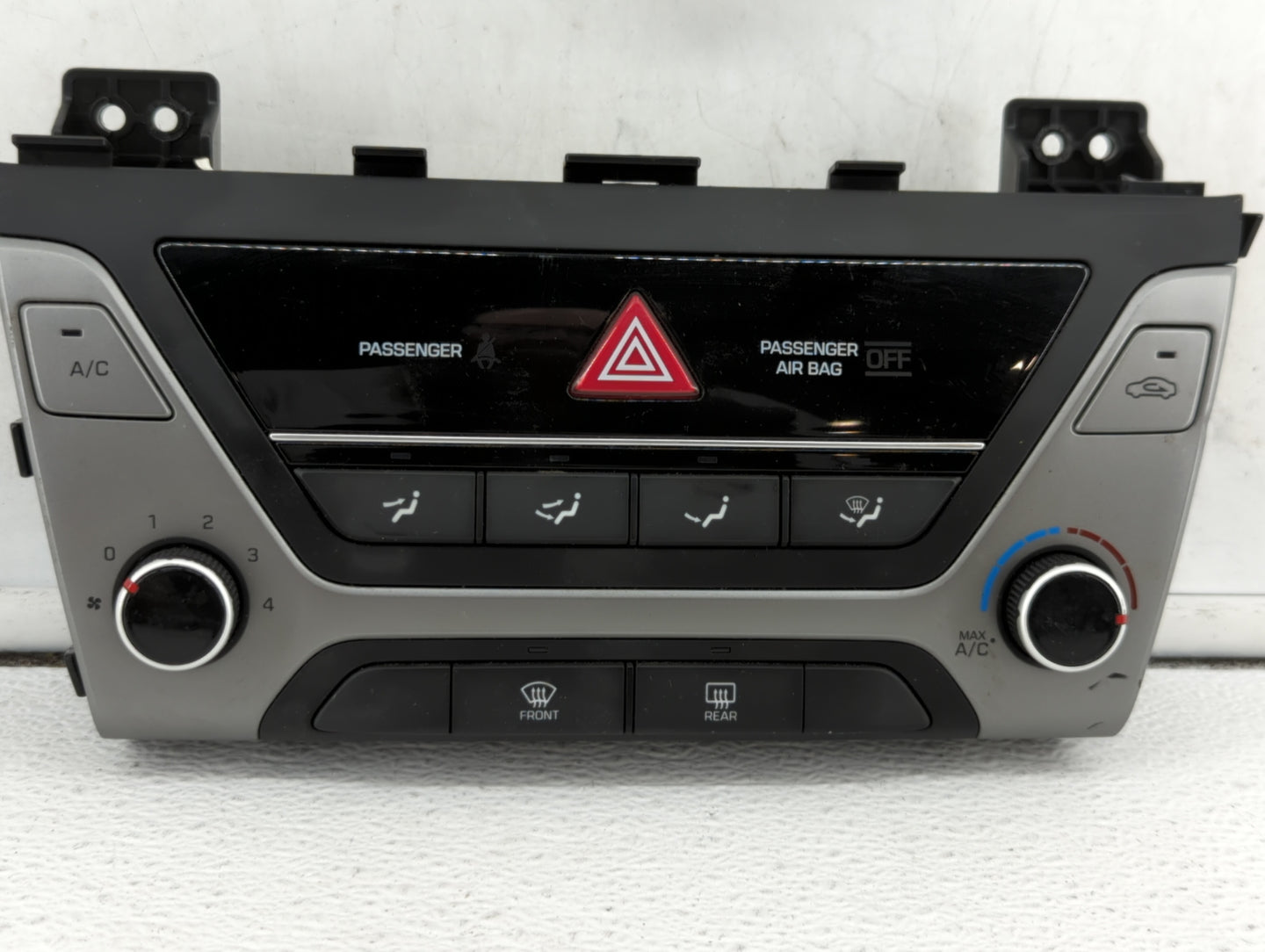 2017-2018 Hyundai Elantra Climate Control Module Temperature AC/Heater Replacement P/N:97250-F2XXX 97250-F20614X Fits OEM Us