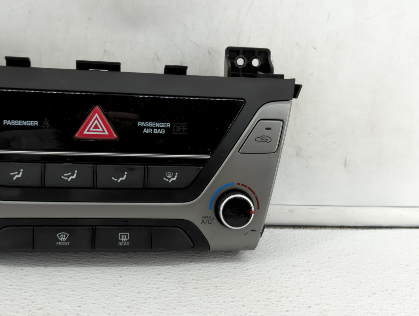 2017-2018 Hyundai Elantra Climate Control Module Temperature AC/Heater Replacement P/N:97250-F2XXX 97250-F20614X Fits OEM Us