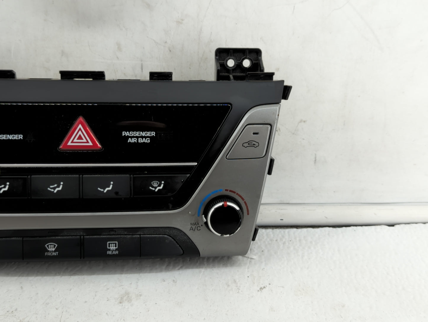 2017-2018 Hyundai Elantra Climate Control Module Temperature AC/Heater Replacement P/N:97250-F2XXX 97250-F20614X Fits OEM Us