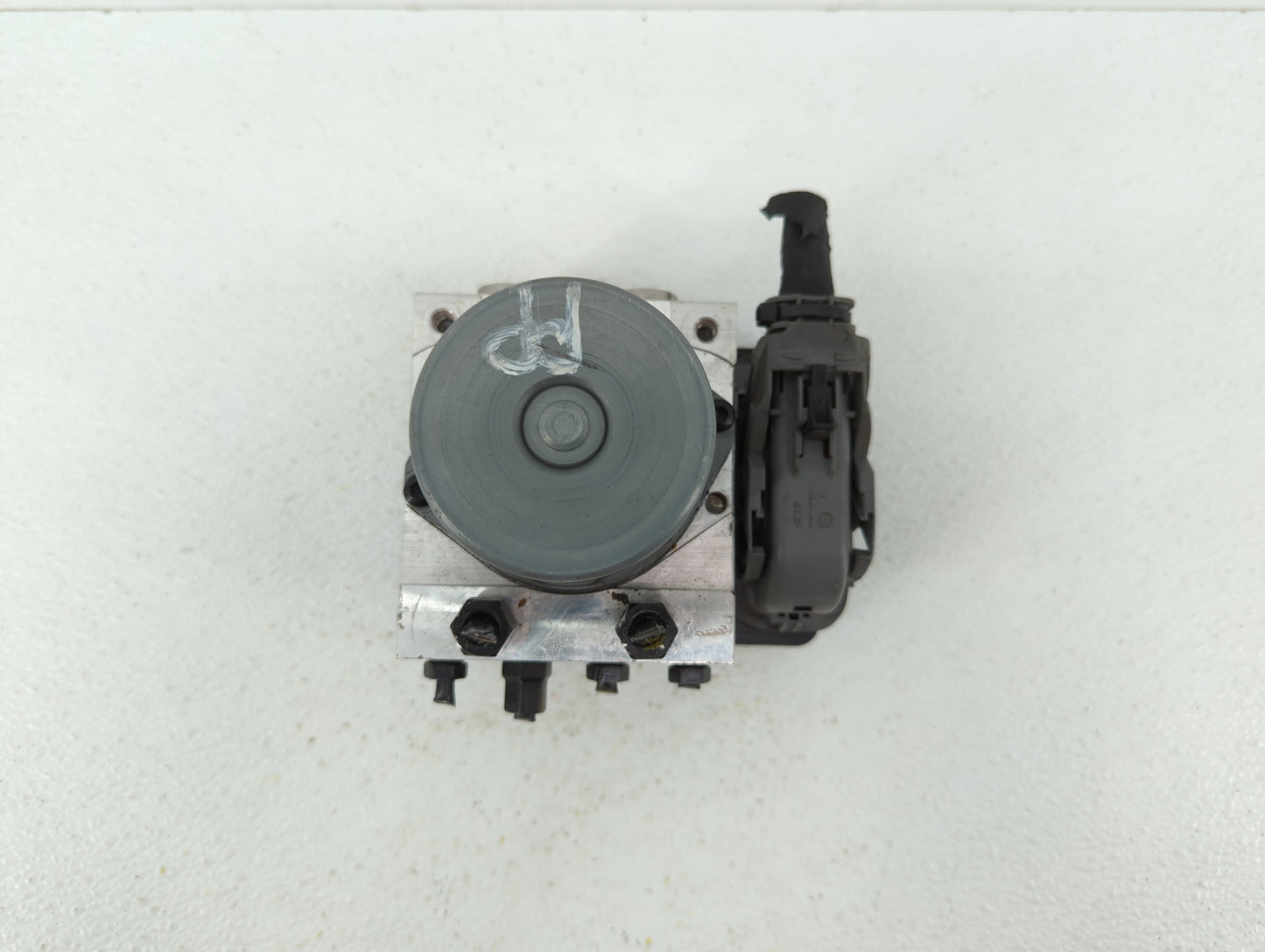 2017-2018 Hyundai Elantra ABS Pump Control Module Replacement P/N:58900-F2500 58920-F2500 Fits Fits 2017 2018 OEM Used Auto 