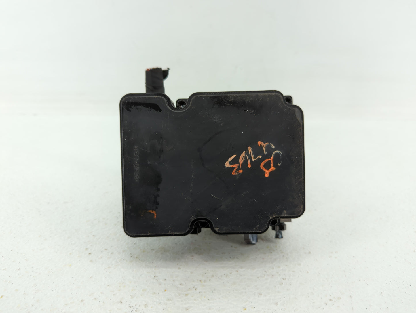 2017-2018 Hyundai Elantra ABS Pump Control Module Replacement P/N:58900-F2500 58920-F2500 Fits Fits 2017 2018 OEM Used Auto 
