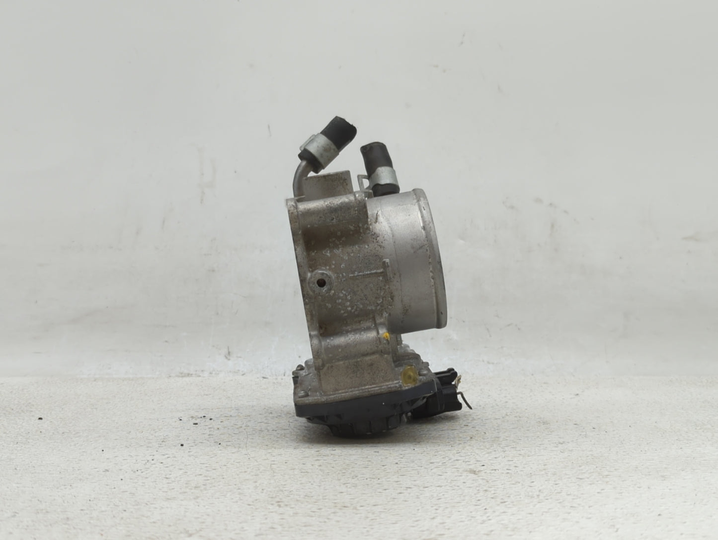 2011-2018 Hyundai Elantra Throttle Body P/N:35100-2E000 1302150124 Fits Fits 2011 2012 2013 2014 2015 2016 2017 2018 2019 OE