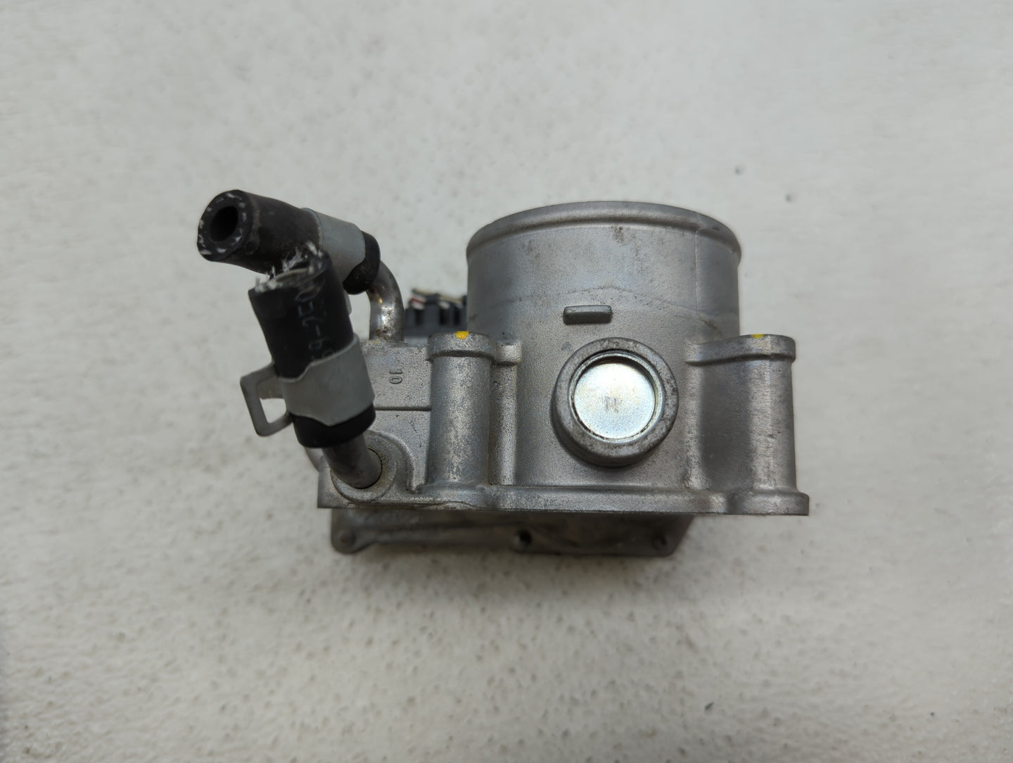 2011-2018 Hyundai Elantra Throttle Body P/N:35100-2E000 1302150124 Fits Fits 2011 2012 2013 2014 2015 2016 2017 2018 2019 OE