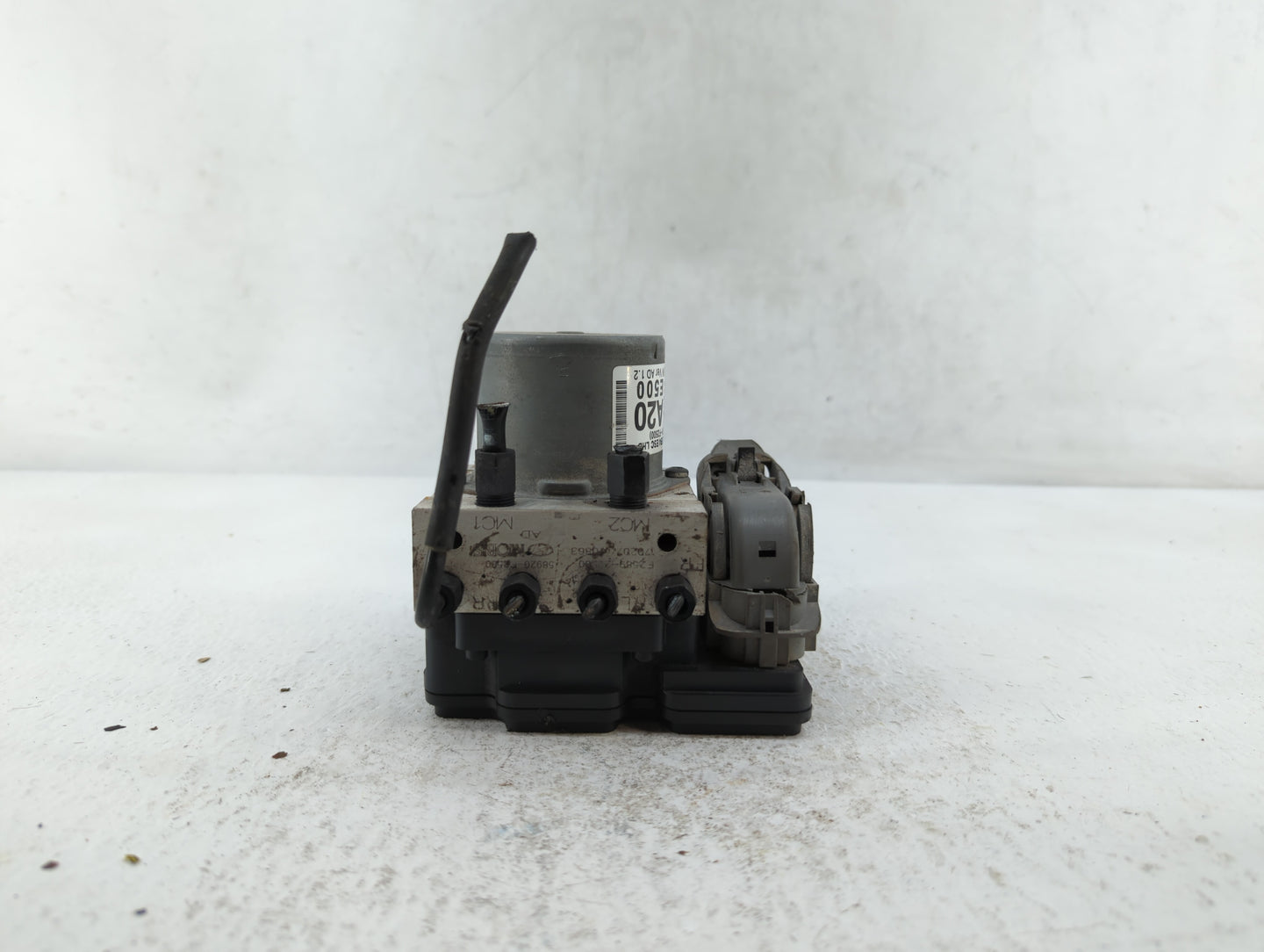 2017-2019 Hyundai Elantra ABS Pump Control Module Replacement P/N:58900-F2500 58920-F2500 Fits Fits 2017 2018 2019 OEM Used 