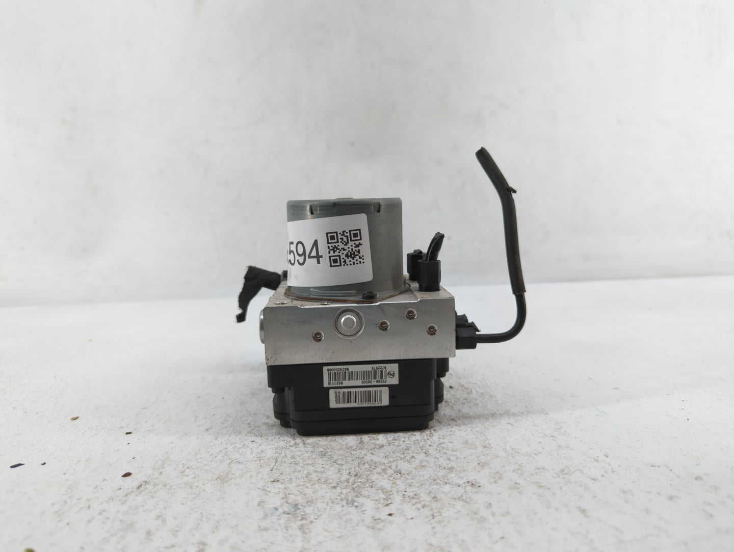 2017-2019 Hyundai Elantra ABS Pump Control Module Replacement P/N:58900-F2500 58920-F2500 Fits Fits 2017 2018 2019 OEM Used 