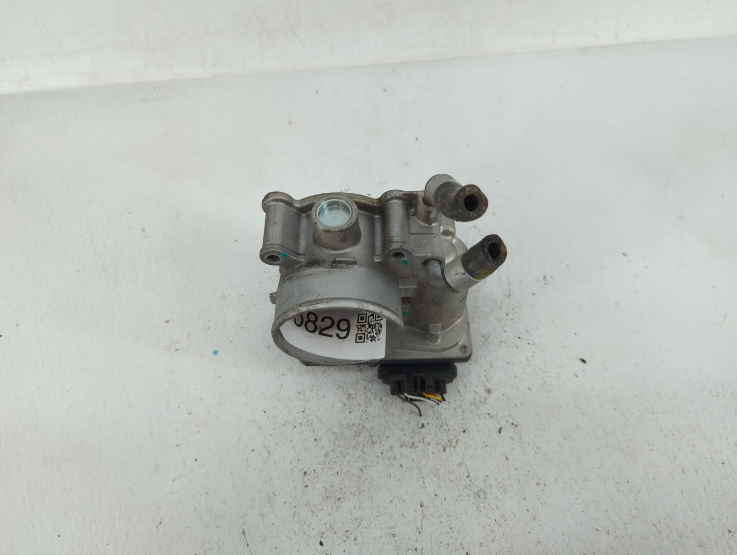 2011-2020 Hyundai Elantra Throttle Body P/N:35100-2E000 35100-2E710 Fits OEM Used Auto Parts - Oemusedautoparts1.com