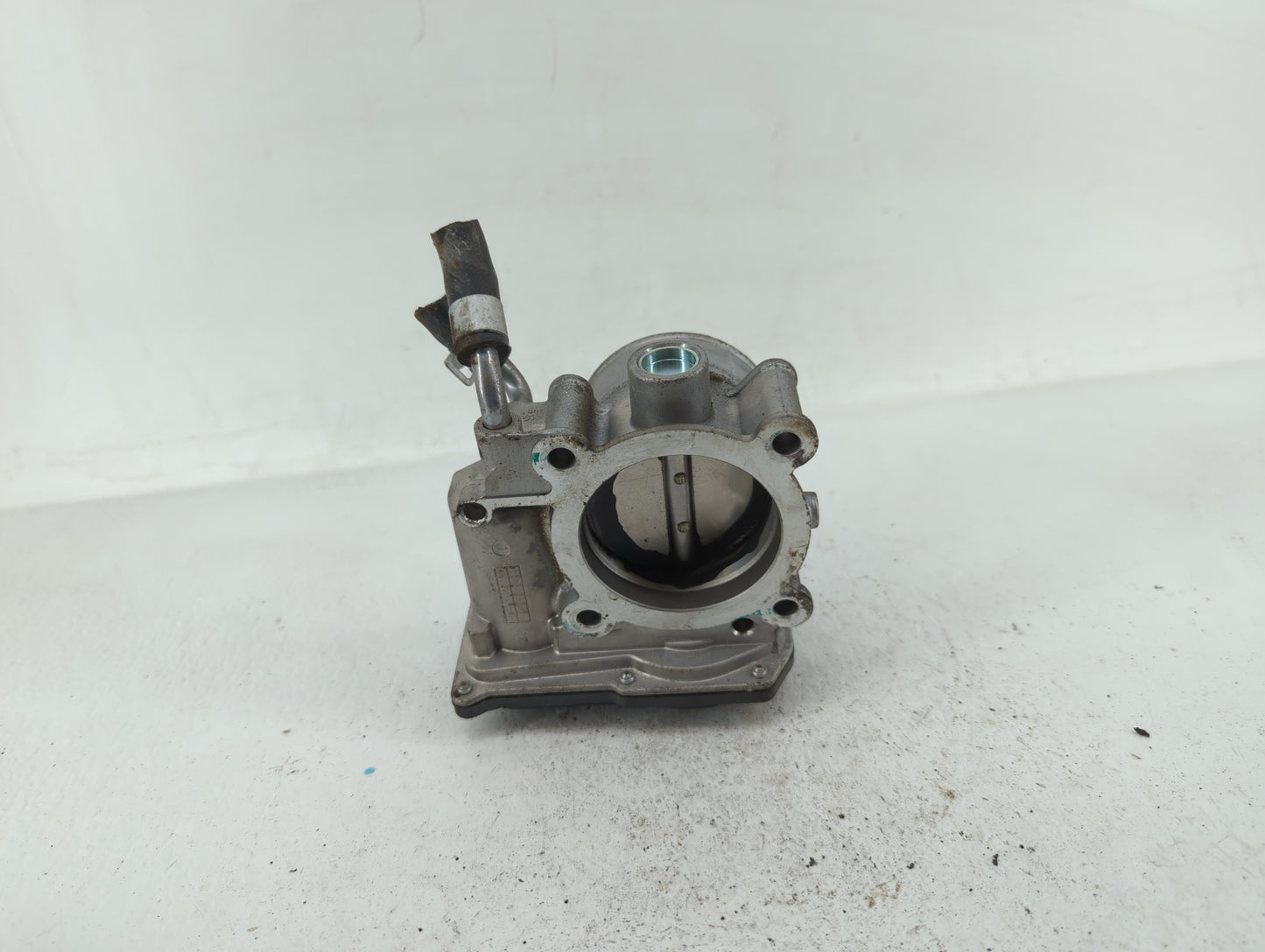 2011-2020 Hyundai Elantra Throttle Body P/N:35100-2E000 35100-2E710 Fits OEM Used Auto Parts - Oemusedautoparts1.com