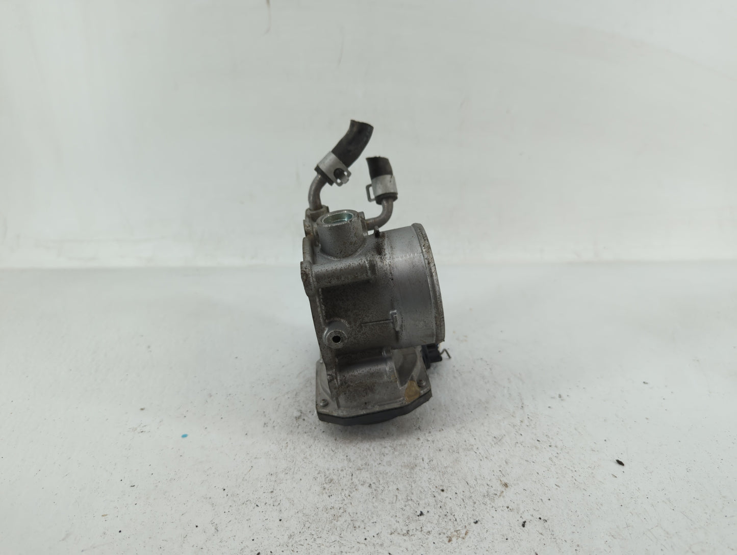 2011-2020 Hyundai Elantra Throttle Body P/N:35100-2E000 35100-2E710 Fits OEM Used Auto Parts - Oemusedautoparts1.com