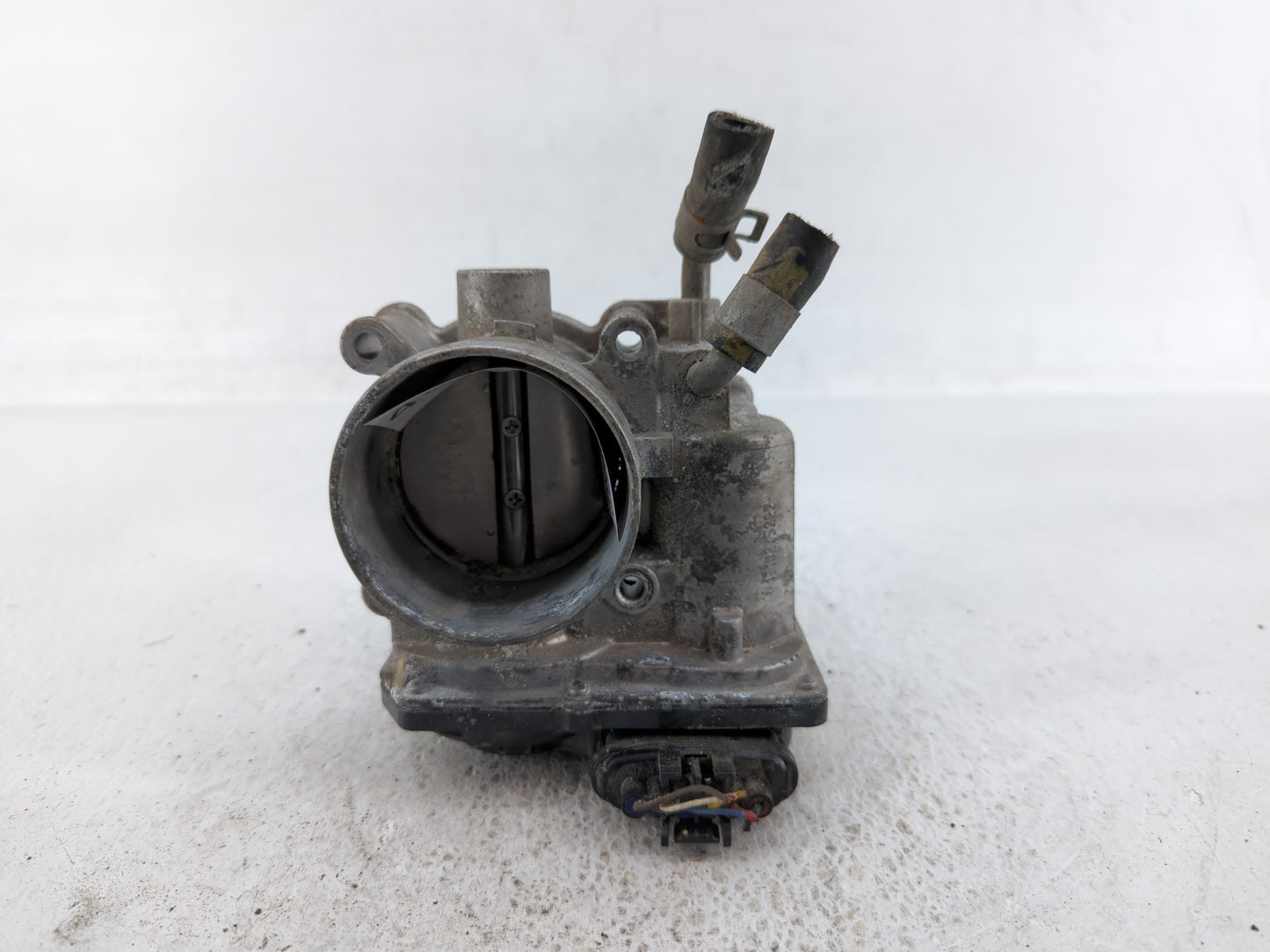 2011-2020 Hyundai Elantra Throttle Body P/N:35100-2E000 35100-2E710 Fits OEM Used Auto Parts - Oemusedautoparts1.com