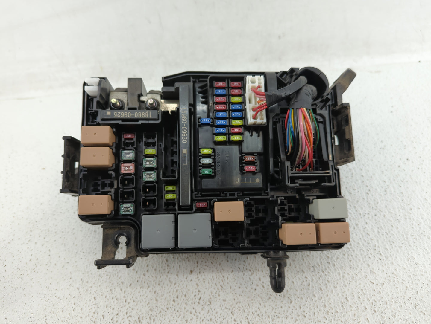 2018 Hyundai Elantra Fusebox Fuse Box Panel Relay Module P/N:91203F2485C Fits OEM Used Auto Parts - Oemusedautoparts1.com