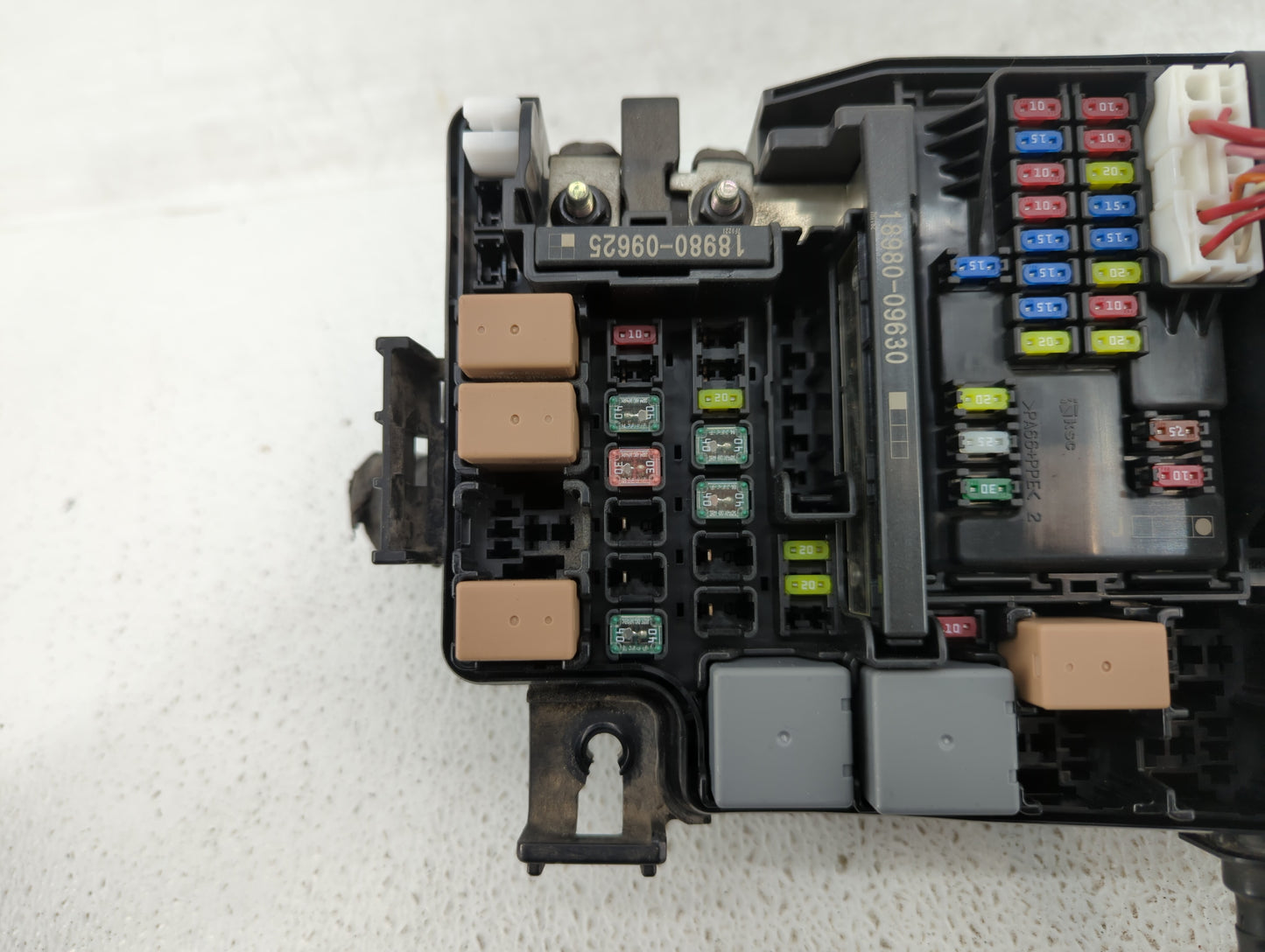 2018 Hyundai Elantra Fusebox Fuse Box Panel Relay Module P/N:91203F2485C Fits OEM Used Auto Parts - Oemusedautoparts1.com