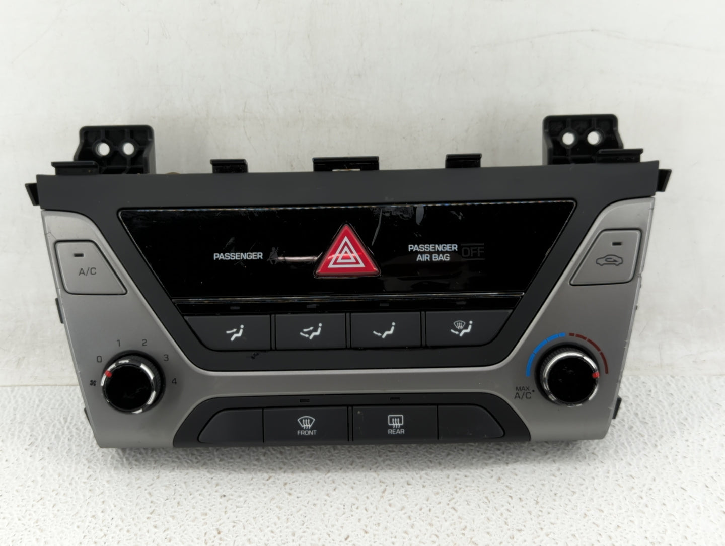 2017-2018 Hyundai Elantra Climate Control Module Temperature AC/Heater Replacement P/N:97250-F20624X 97250-F2231RET Fits OEM