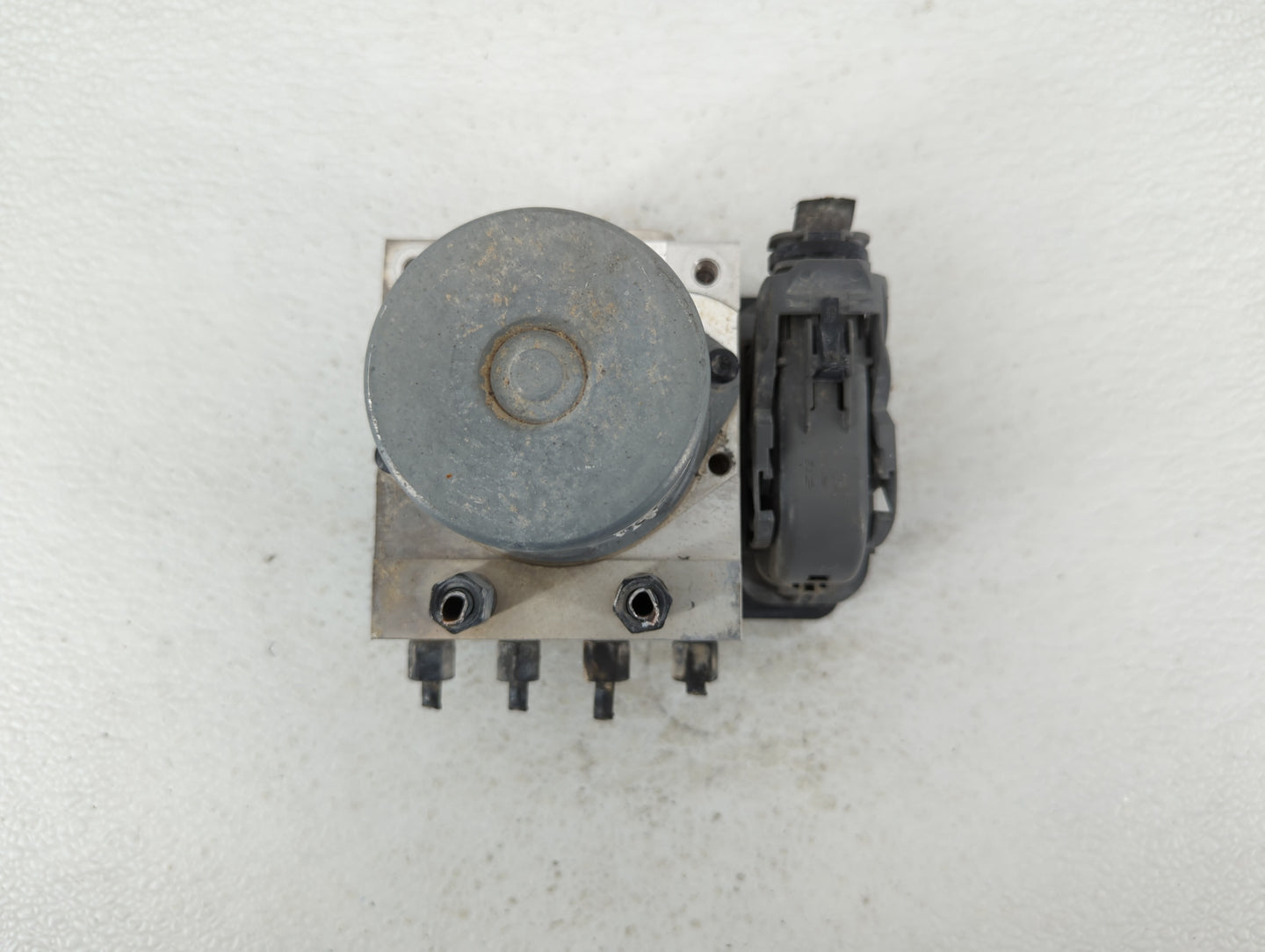 2017-2019 Hyundai Elantra ABS Pump Control Module Replacement P/N:58900-F2500 58920-F2500 Fits Fits 2017 2018 2019 OEM Used 