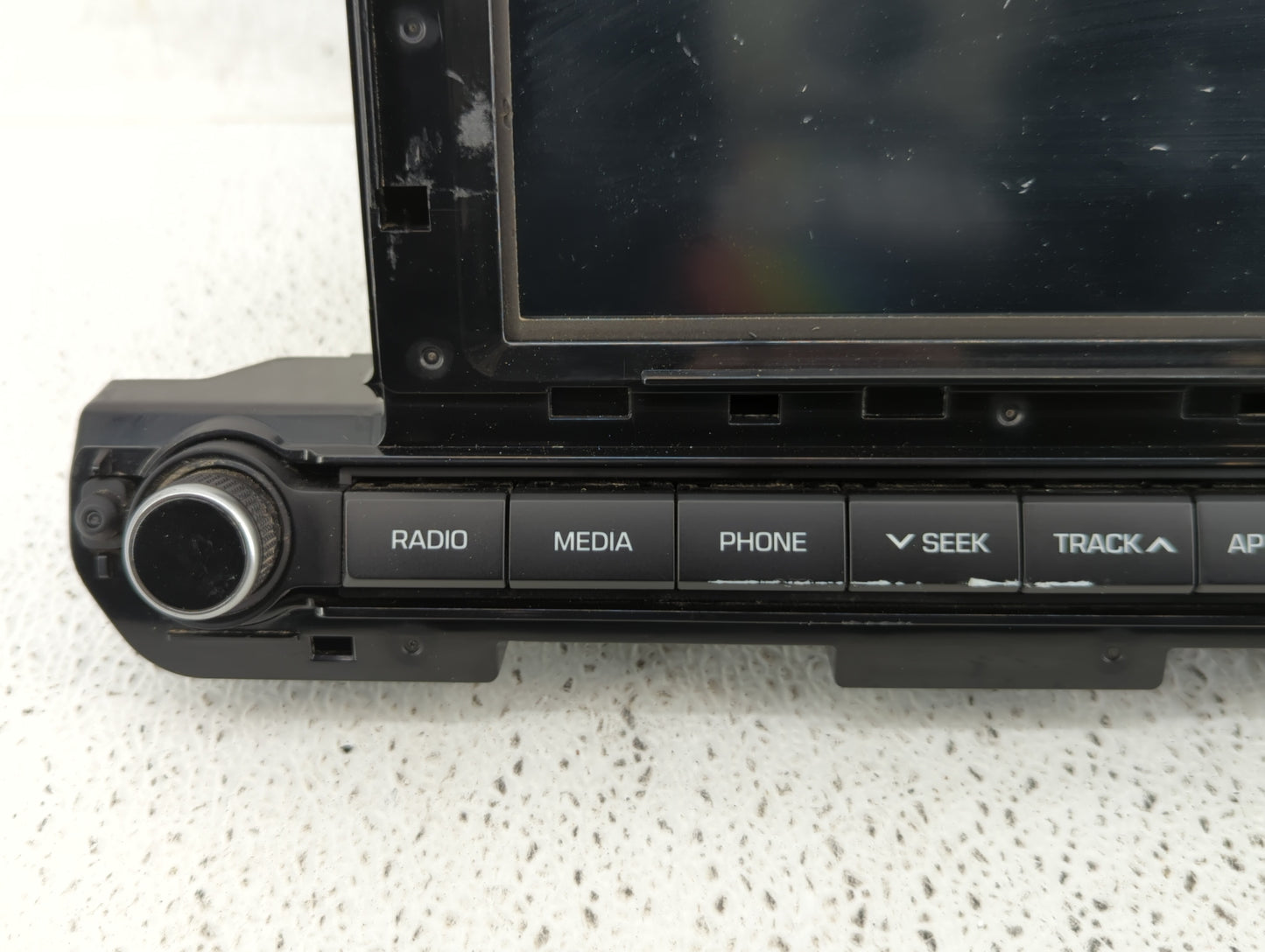 2017-2018 Hyundai Elantra Am Fm Cd Player Radio Receiver - Oemusedautoparts1.com