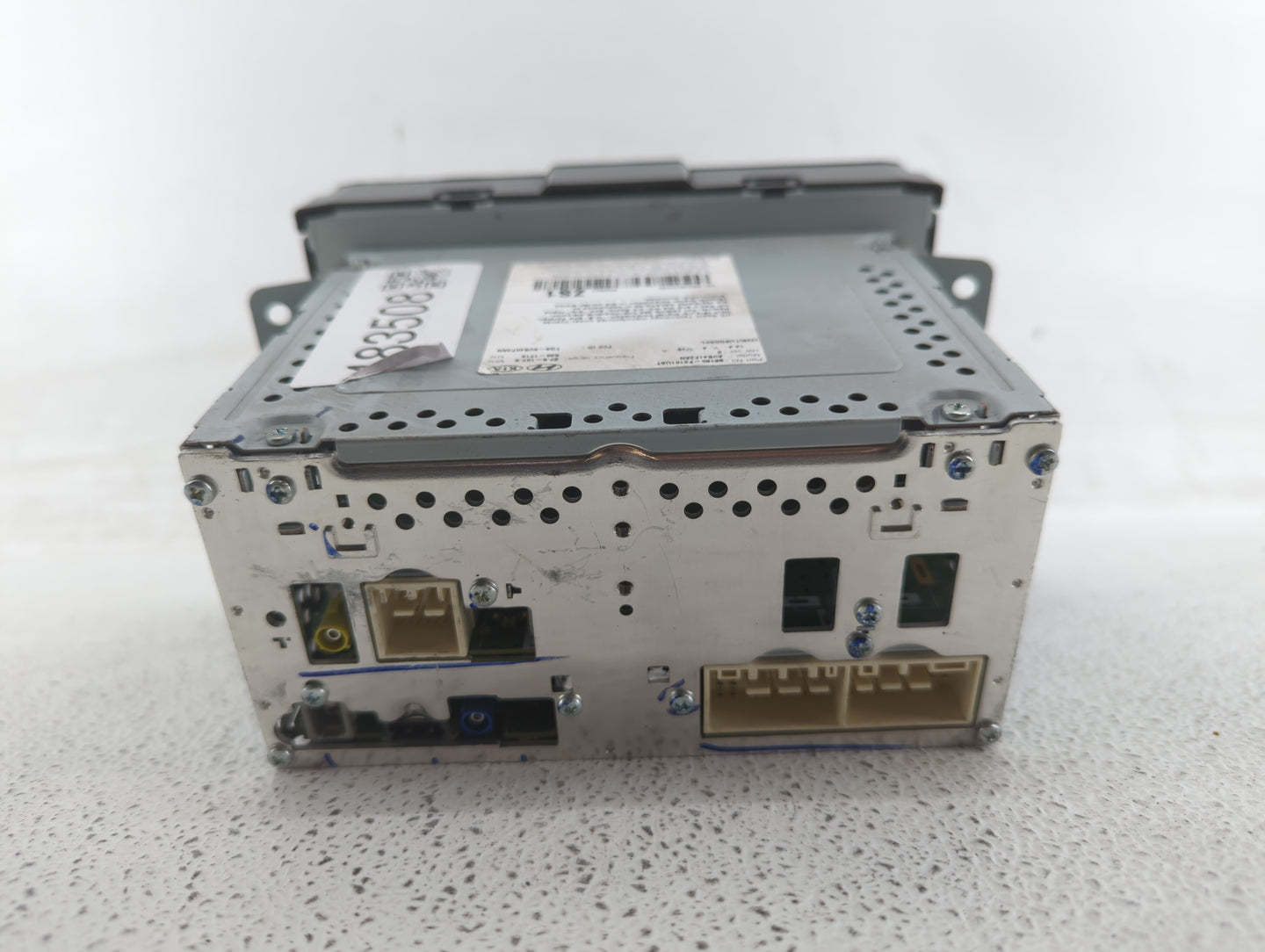 2017-2018 Hyundai Elantra Radio AM FM Cd Player Receiver Replacement P/N:96160-F2101UAT Fits Fits 2017 2018 OEM Used Auto Pa