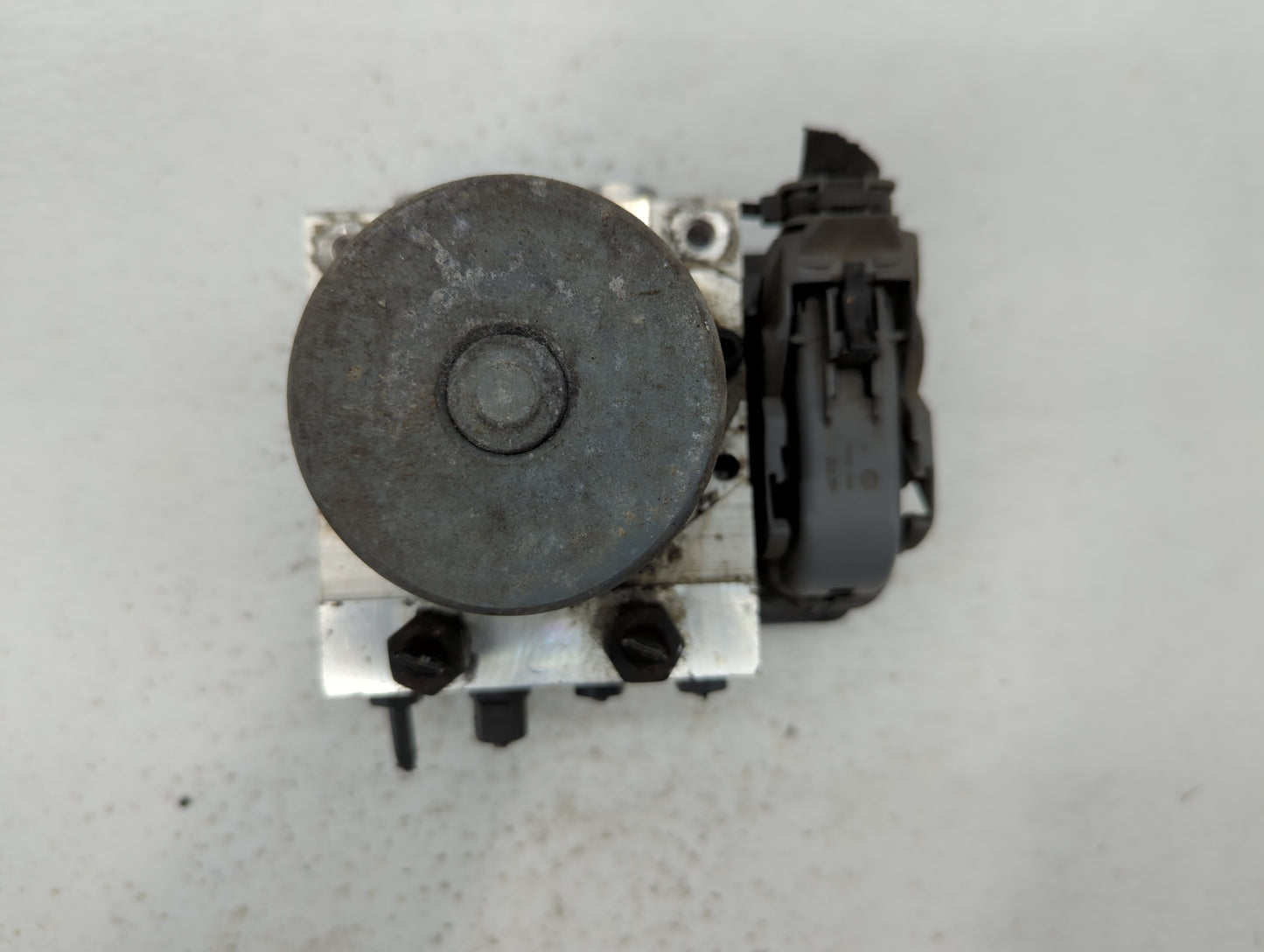 2017-2019 Hyundai Elantra ABS Pump Control Module Replacement P/N:58920-F2500 Fits Fits 2017 2018 2019 OEM Used Auto Parts -