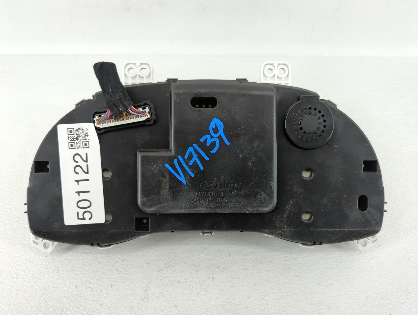 2017-2018 Hyundai Elantra Instrument Cluster Speedometer Gauges P/N:94011-F3010 Fits Fits 2017 2018 OEM Used Auto Parts - Oe