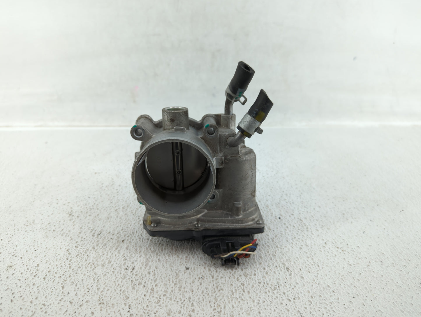 2011-2020 Hyundai Elantra Throttle Body P/N:35100-2E000 35100-2L000 Fits OEM Used Auto Parts - Oemusedautoparts1.com