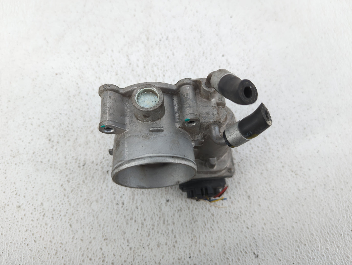 2011-2020 Hyundai Elantra Throttle Body P/N:35100-2E000 35100-2L000 Fits OEM Used Auto Parts - Oemusedautoparts1.com