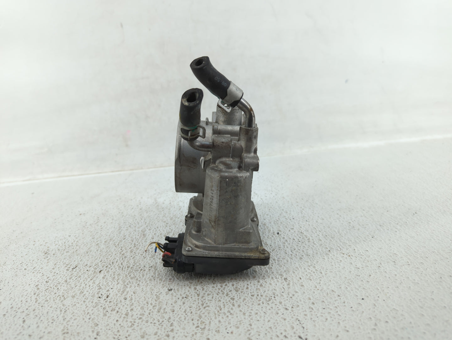 2011-2020 Hyundai Elantra Throttle Body P/N:35100-2E000 35100-2L000 Fits OEM Used Auto Parts - Oemusedautoparts1.com