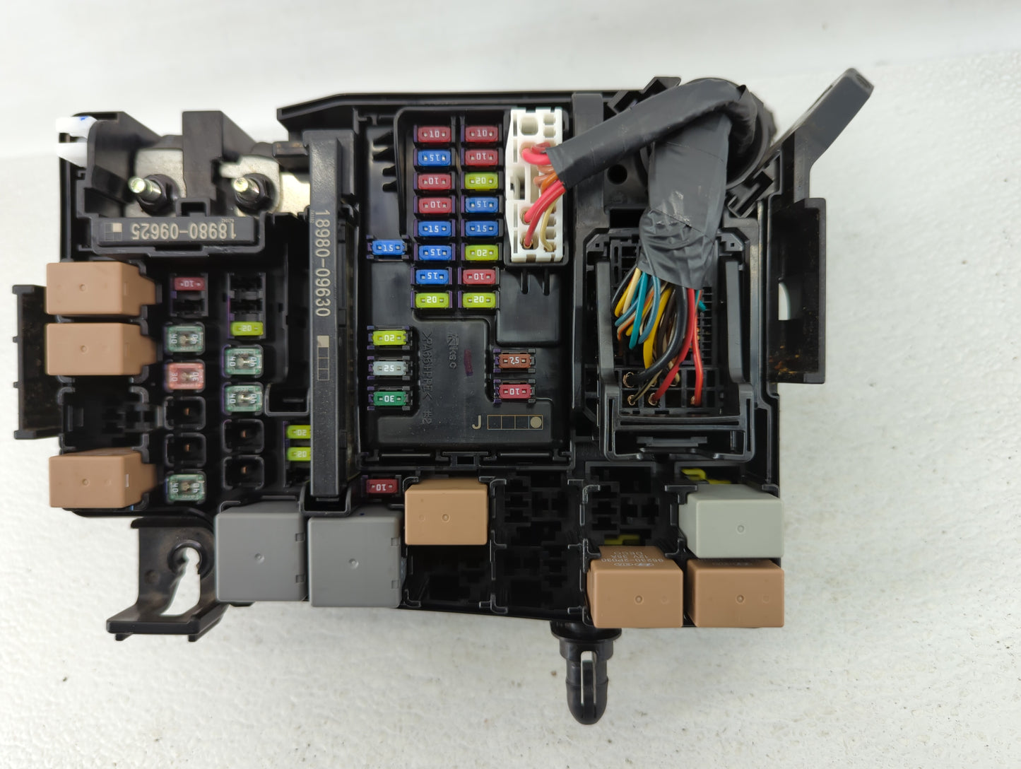 2018 Hyundai Elantra Fusebox Fuse Box Panel Relay Module P/N:91956-F2022 Fits OEM Used Auto Parts - Oemusedautoparts1.com