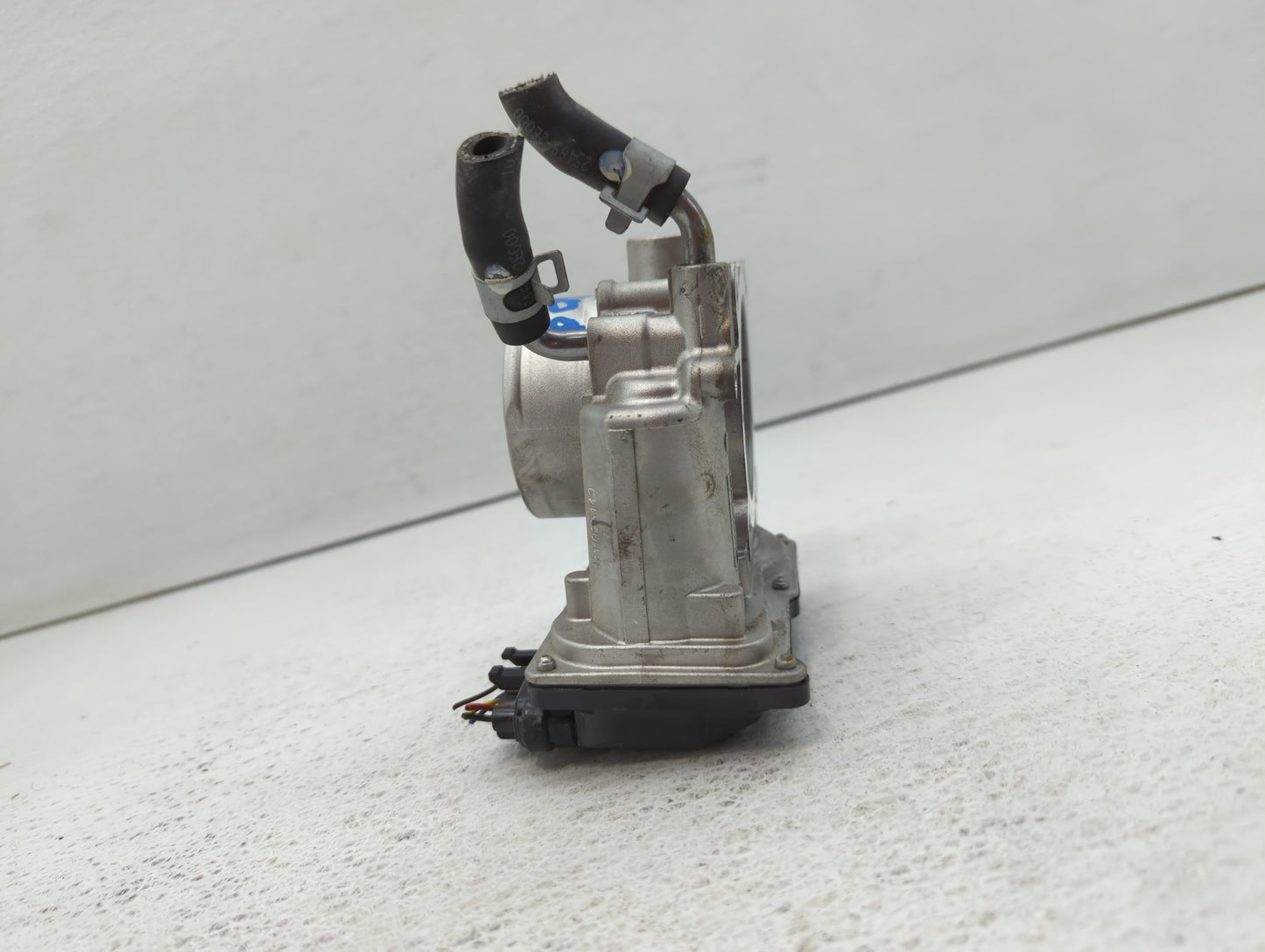 2011-2020 Hyundai Elantra Throttle Body P/N:35100-2E000 Fits Fits 2011 2012 2013 2014 2015 2016 2017 2018 2019 2020 2021 OEM