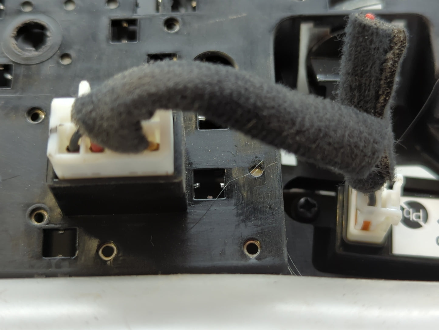 2018 Hyundai Elantra Overhead Roof Console - Oemusedautoparts1.com