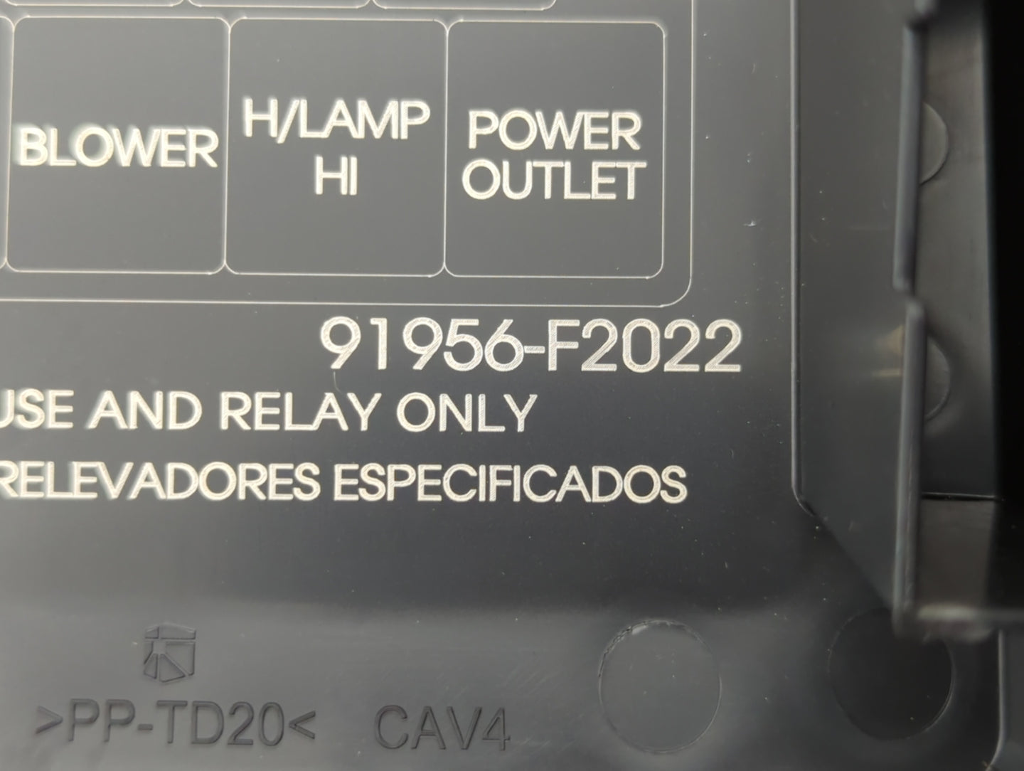 2018 Hyundai Elantra Fusebox Fuse Box Panel Relay Module P/N:91956-F2022 Fits OEM Used Auto Parts - Oemusedautoparts1.com