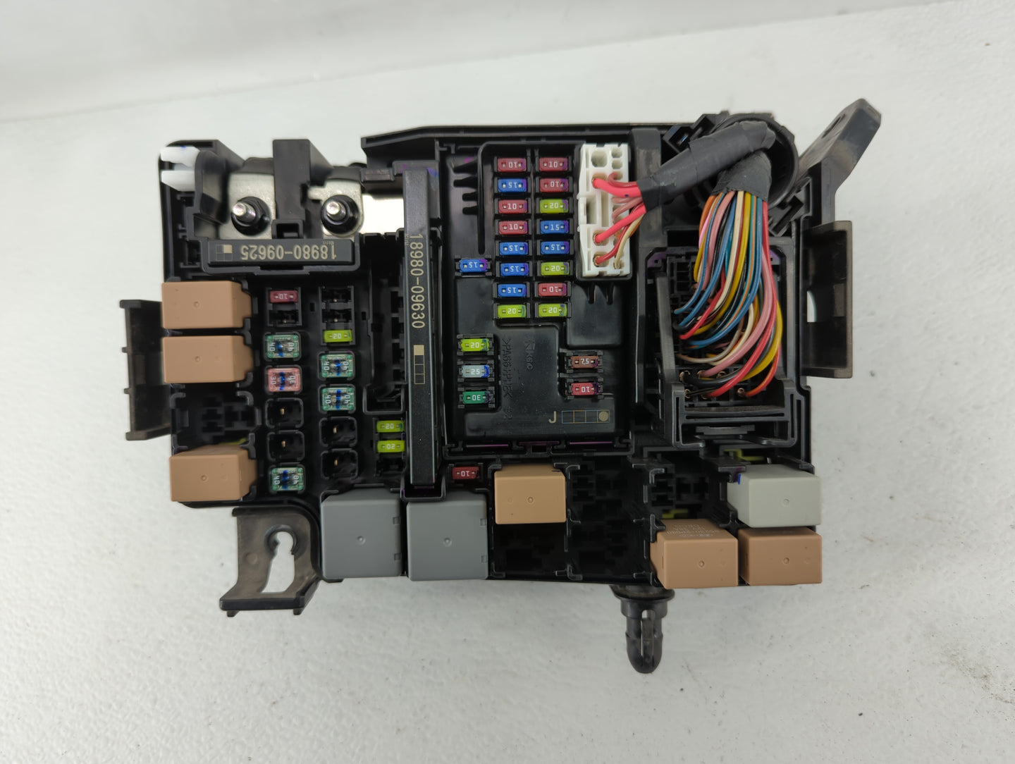 2018 Hyundai Elantra Fusebox Fuse Box Panel Relay Module P/N:91956-F2022 Fits OEM Used Auto Parts - Oemusedautoparts1.com