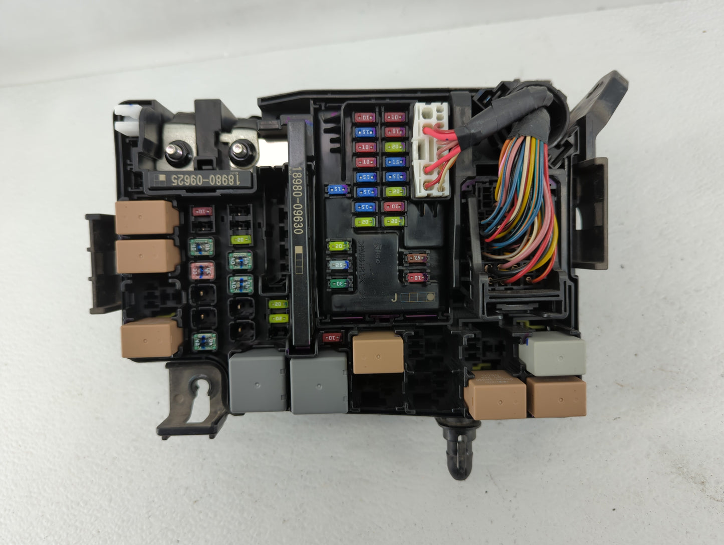 2018 Hyundai Elantra Fusebox Fuse Box Panel Relay Module P/N:91956-F2022 Fits OEM Used Auto Parts - Oemusedautoparts1.com