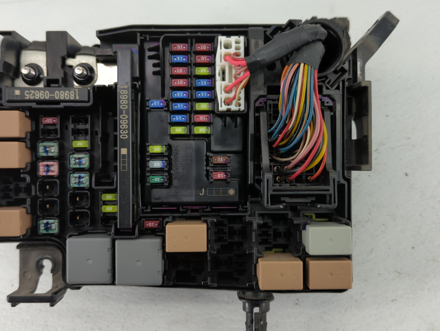 2018 Hyundai Elantra Fusebox Fuse Box Panel Relay Module P/N:91956-F2022 Fits OEM Used Auto Parts - Oemusedautoparts1.com
