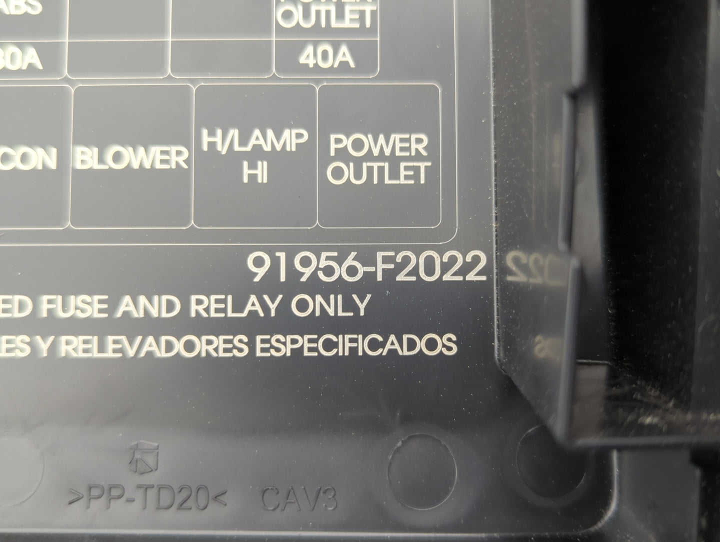 2018 Hyundai Elantra Fusebox Fuse Box Panel Relay Module P/N:91956-F2022 Fits OEM Used Auto Parts - Oemusedautoparts1.com