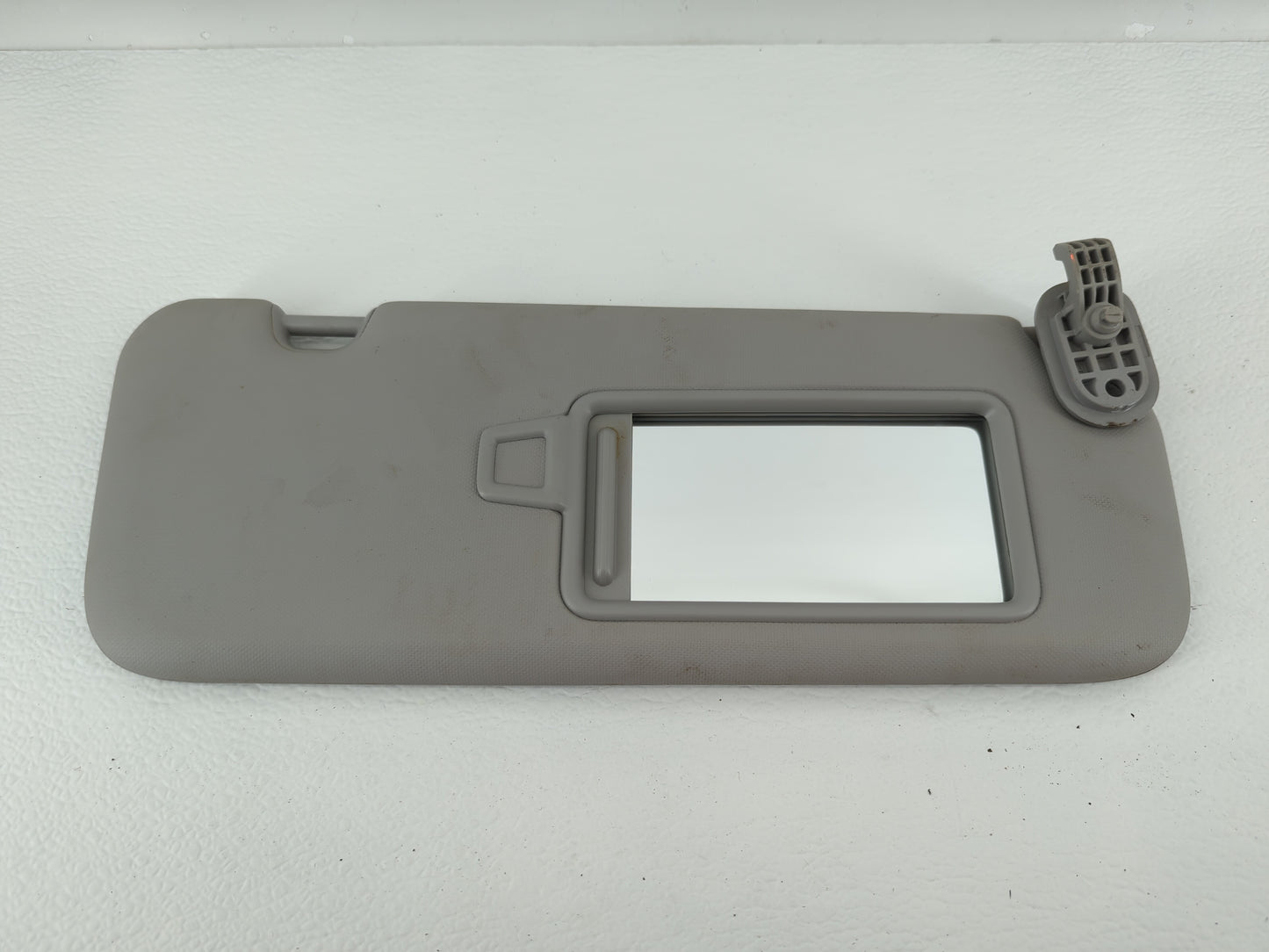 2017-2020 Hyundai Elantra Sun Visor Shade Replacement Passenger Right Mirror Fits Fits 2017 2018 2019 2020 OEM Used Auto Par