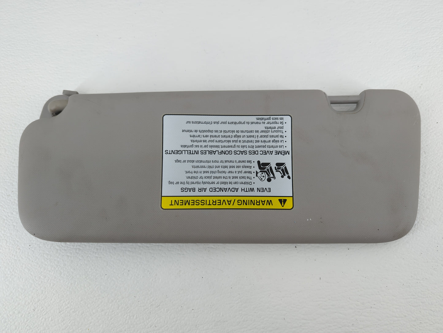 2017-2020 Hyundai Elantra Sun Visor Shade Replacement Passenger Right Mirror Fits Fits 2017 2018 2019 2020 OEM Used Auto Par