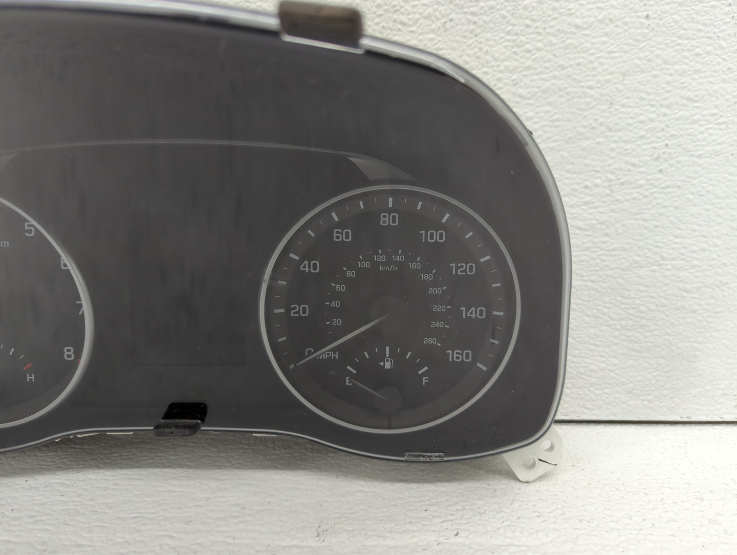 2017-2018 Hyundai Elantra Instrument Cluster Speedometer Gauges P/N:94001-F3011 Fits Fits 2017 2018 OEM Used Auto Parts - Oe