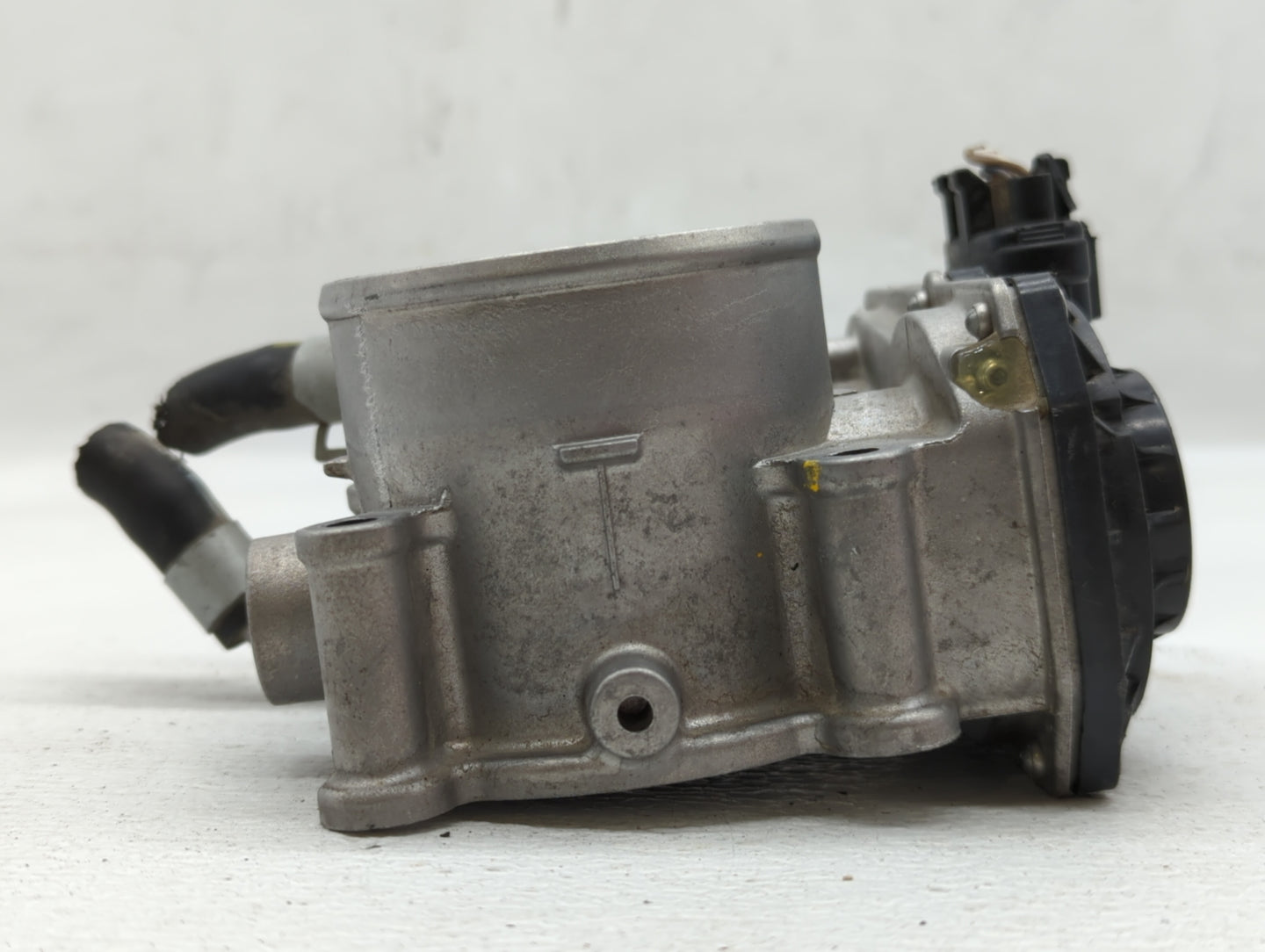 2011-2020 Hyundai Elantra Throttle Body P/N:35100-2E000 Fits Fits 2011 2012 2013 2014 2015 2016 2017 2018 2019 2020 2021 OEM