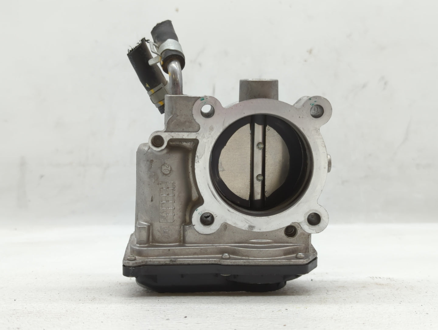 2011-2020 Hyundai Elantra Throttle Body P/N:35100-2E000 Fits Fits 2011 2012 2013 2014 2015 2016 2017 2018 2019 2020 2021 OEM