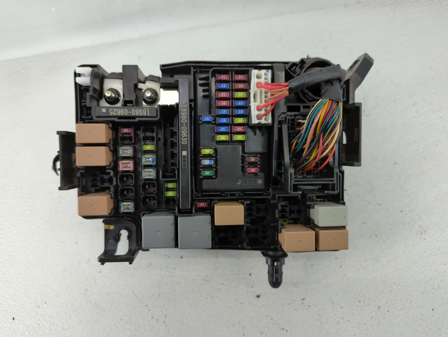 2018 Hyundai Elantra Fusebox Fuse Box Panel Relay Module P/N:91956-F2022 Fits OEM Used Auto Parts - Oemusedautoparts1.com
