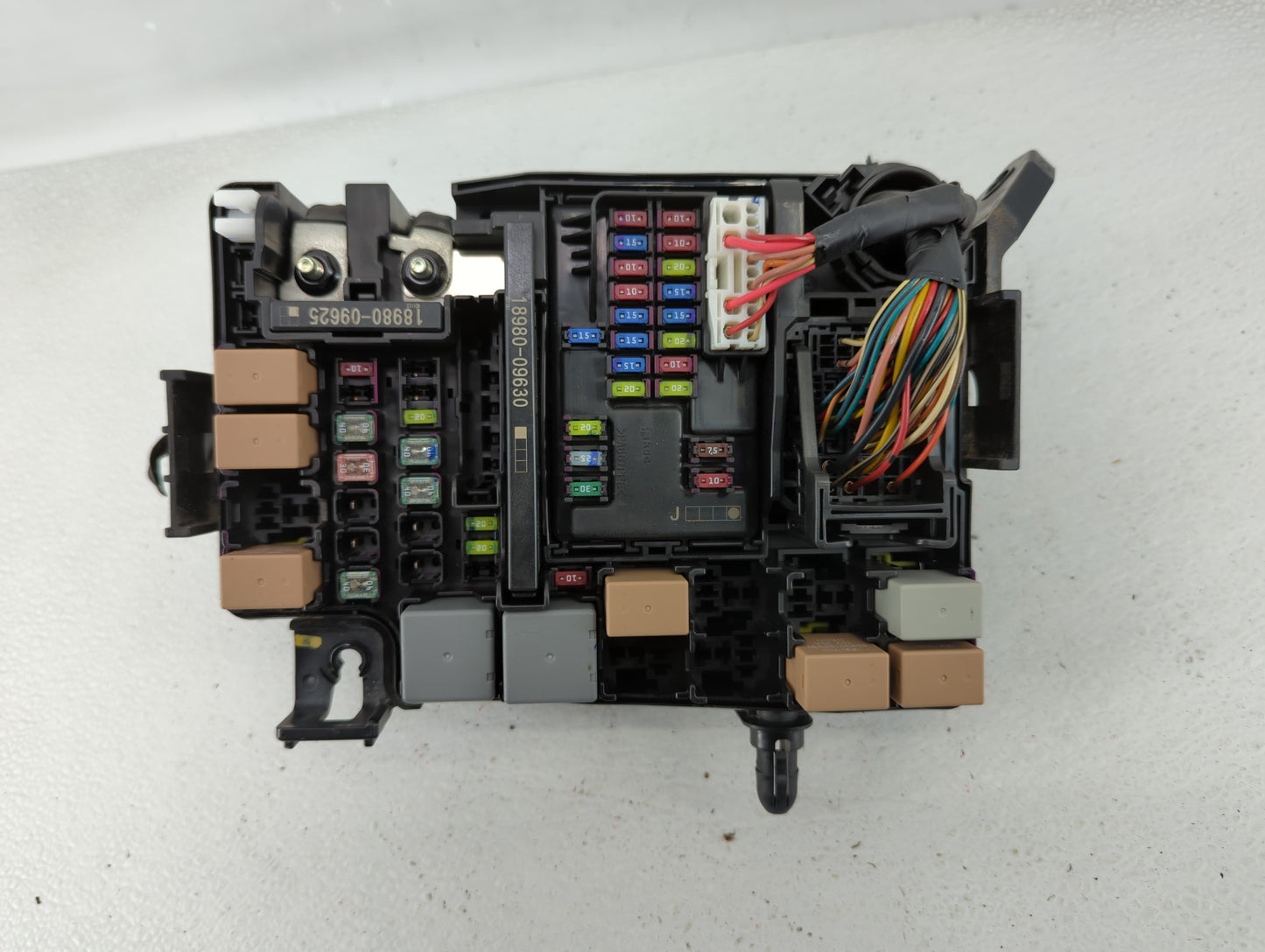 2018 Hyundai Elantra Fusebox Fuse Box Panel Relay Module P/N:91956-F2022 Fits OEM Used Auto Parts - Oemusedautoparts1.com