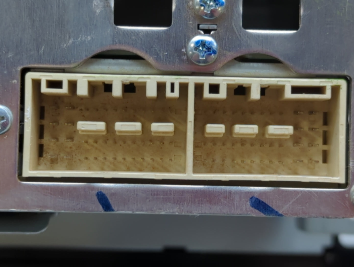 2017-2018 Hyundai Elantra Am Fm Cd Player Radio Receiver - Oemusedautoparts1.com