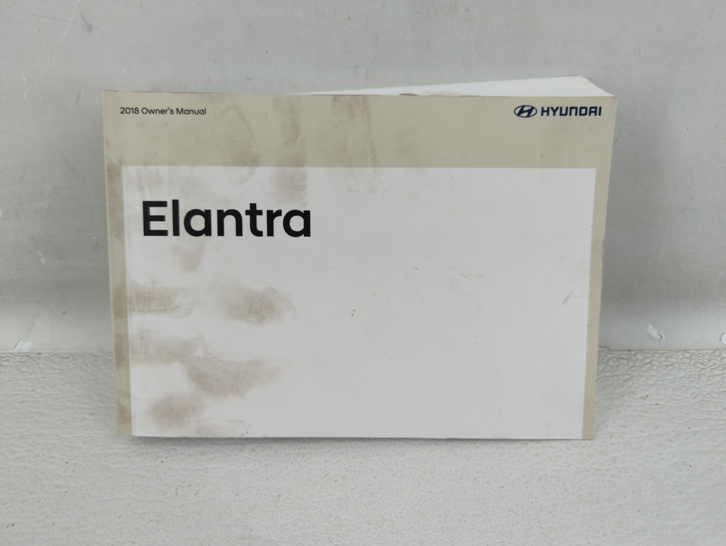 2018 Hyundai Elantra Owners Manual Book Guide P/N:JF30-EU87J OEM Used Auto Parts - Oemusedautoparts1.com