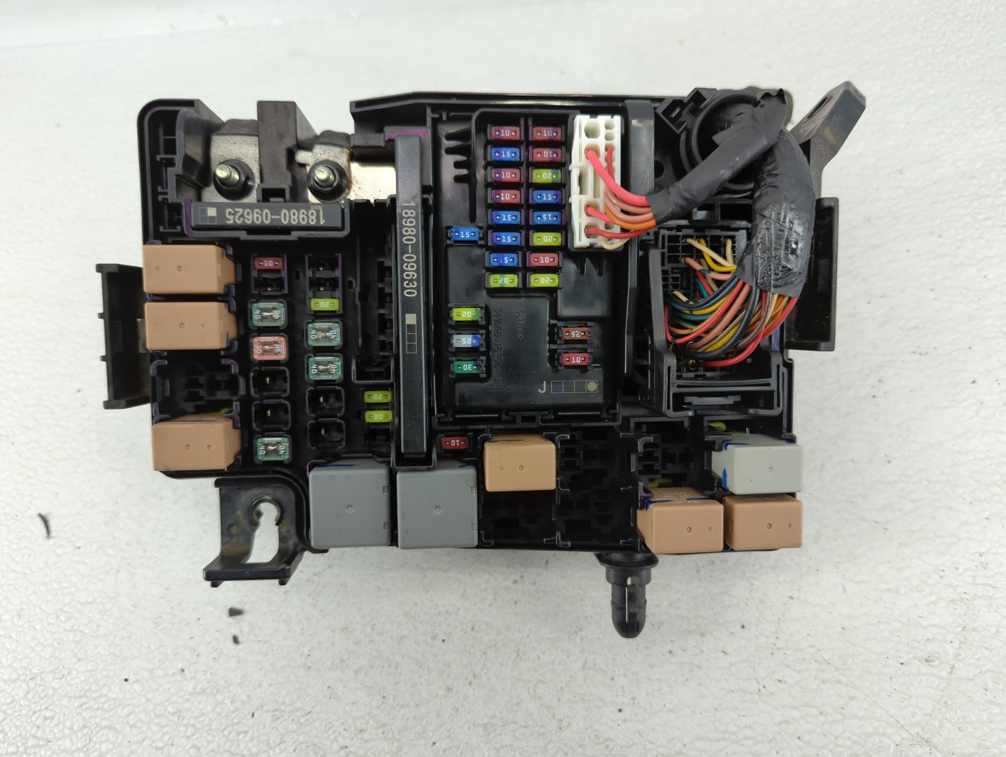 2018 Hyundai Elantra Fusebox Fuse Box Panel Relay Module P/N:91956-F2022 Fits OEM Used Auto Parts - Oemusedautoparts1.com