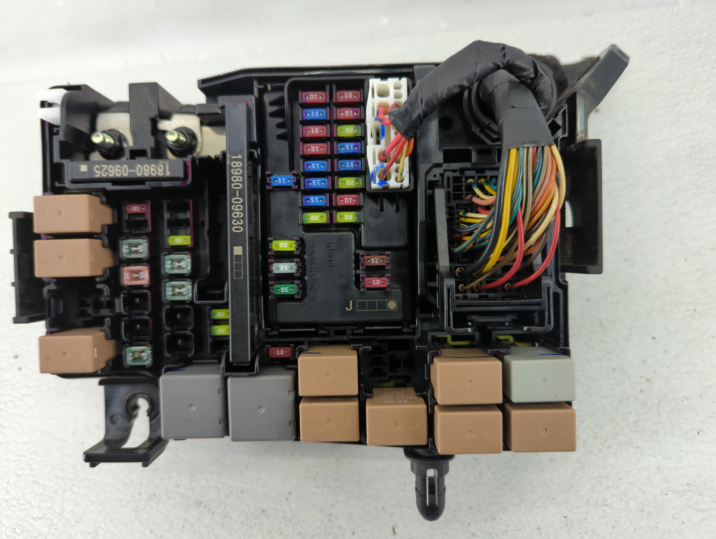 2018 Hyundai Elantra Fusebox Fuse Box Panel Relay Module P/N:91956-F2022 Fits OEM Used Auto Parts - Oemusedautoparts1.com