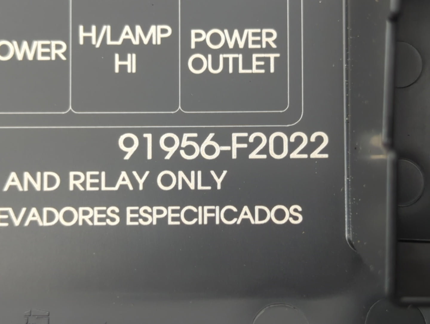 2018 Hyundai Elantra Fusebox Fuse Box Panel Relay Module P/N:91956-F2022 Fits OEM Used Auto Parts - Oemusedautoparts1.com