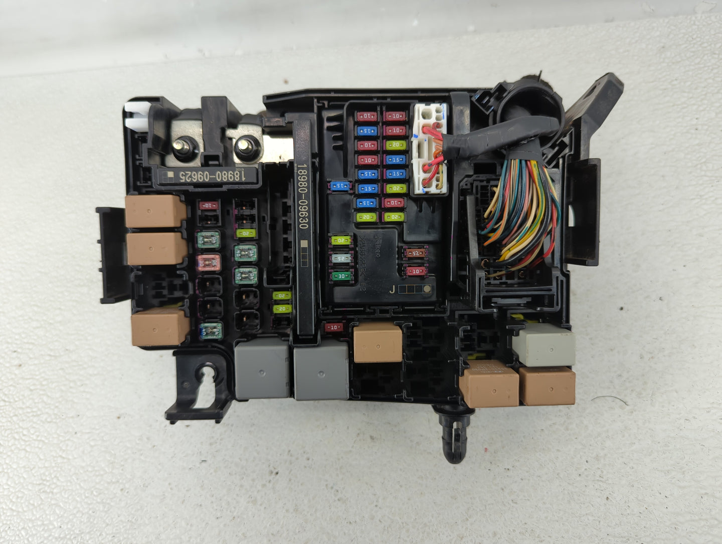 2018 Hyundai Elantra Fusebox Fuse Box Panel Relay Module P/N:91956-F2022 Fits OEM Used Auto Parts - Oemusedautoparts1.com