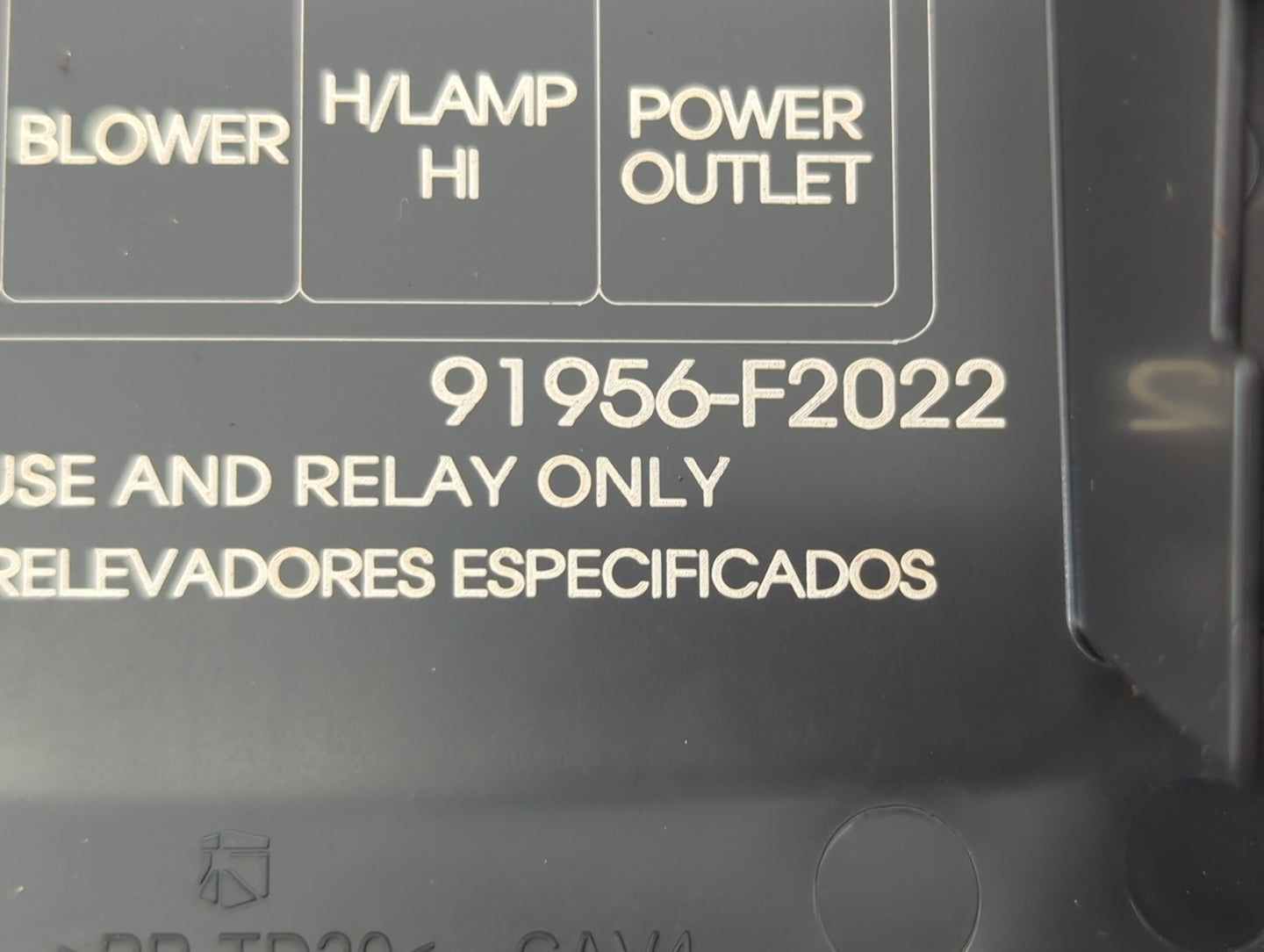 2018 Hyundai Elantra Fusebox Fuse Box Panel Relay Module P/N:91956-F2022 Fits OEM Used Auto Parts - Oemusedautoparts1.com