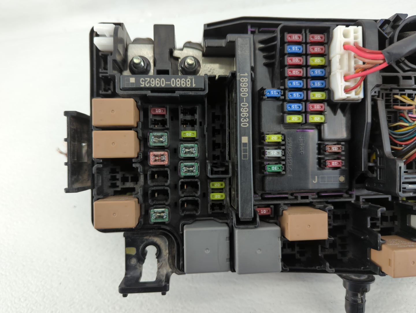 2018 Hyundai Elantra Fusebox Fuse Box Panel Relay Module P/N:91956-F2022 Fits OEM Used Auto Parts - Oemusedautoparts1.com