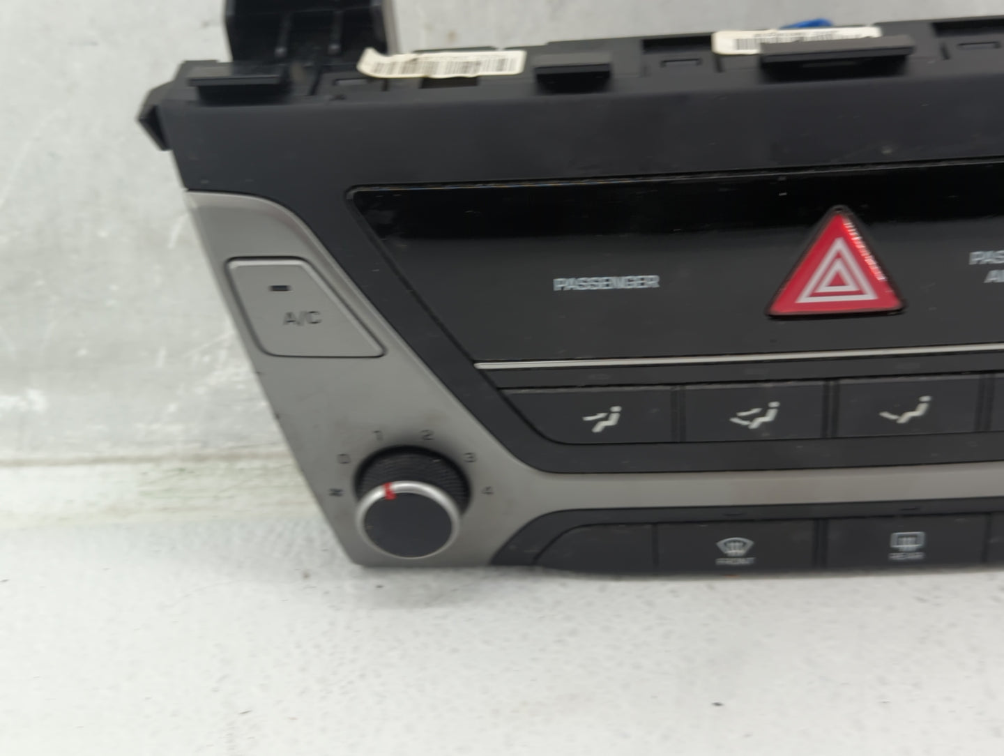 2017-2018 Hyundai Elantra Climate Control Module Temperature AC/Heater Replacement P/N:97250-F20624X Fits Fits 2017 2018 OEM