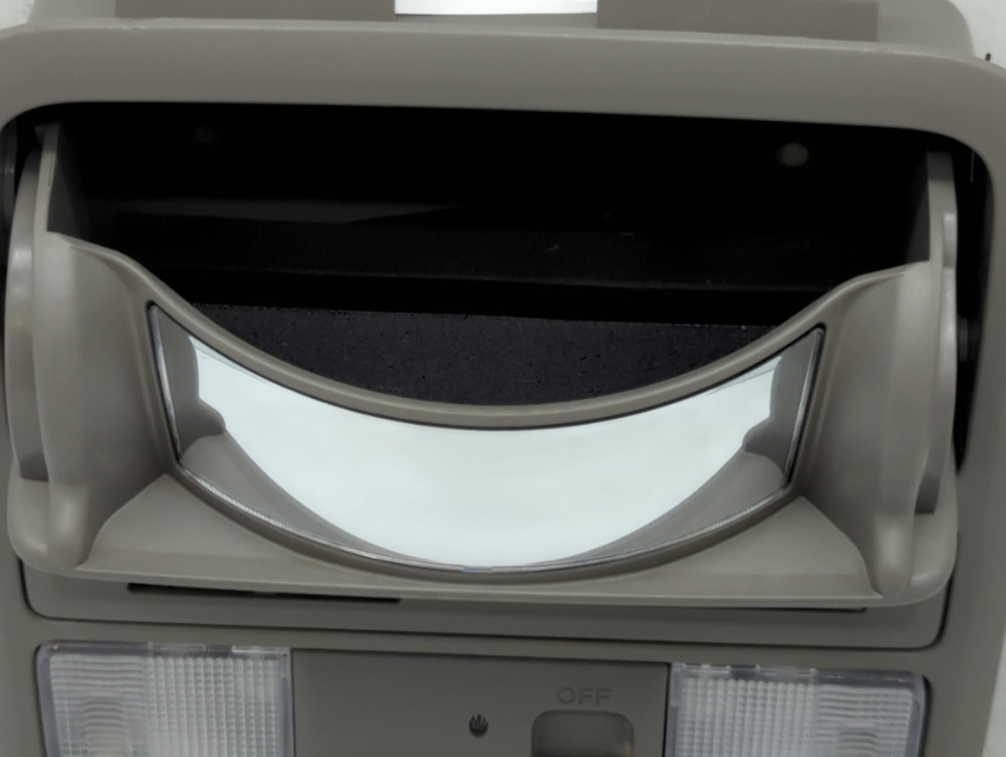 Hyundai Elantra Overhead Roof Console Interior Dome Light - Oemusedautoparts1.com