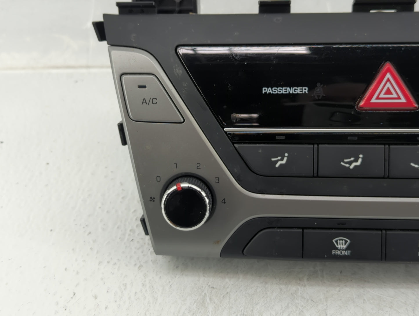 2017-2018 Hyundai Elantra Climate Control Module Temperature AC/Heater Replacement P/N:97250-F20624X Fits Fits 2017 2018 OEM